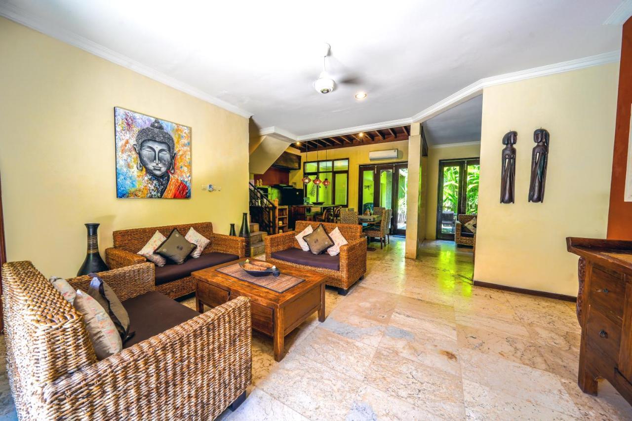 De Cinta Villa - Kuta - 5 Bedrooms - Heart Of Kuta エクステリア 写真